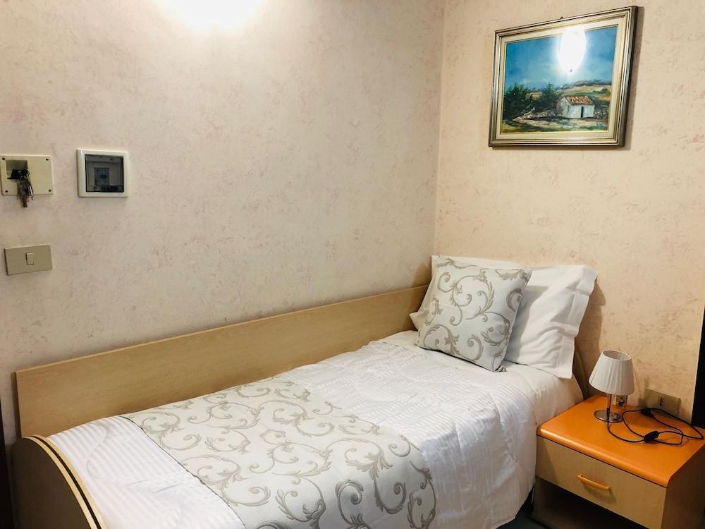 Hotel Veronese Janov Exteriér fotografie